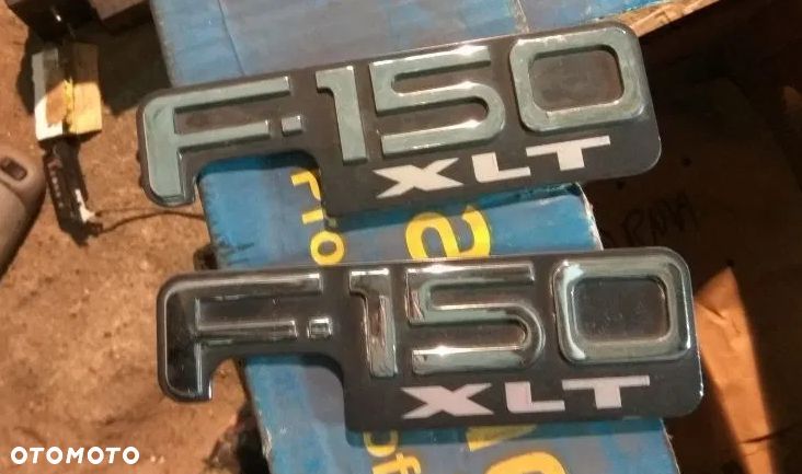 FORD F150 97-04 xlt emblemat emblem ornament NAPIS znaczek logo na blotnik klape bagaznika drzwi 1997 1998 1999 2000 2001 2002 2003 2004