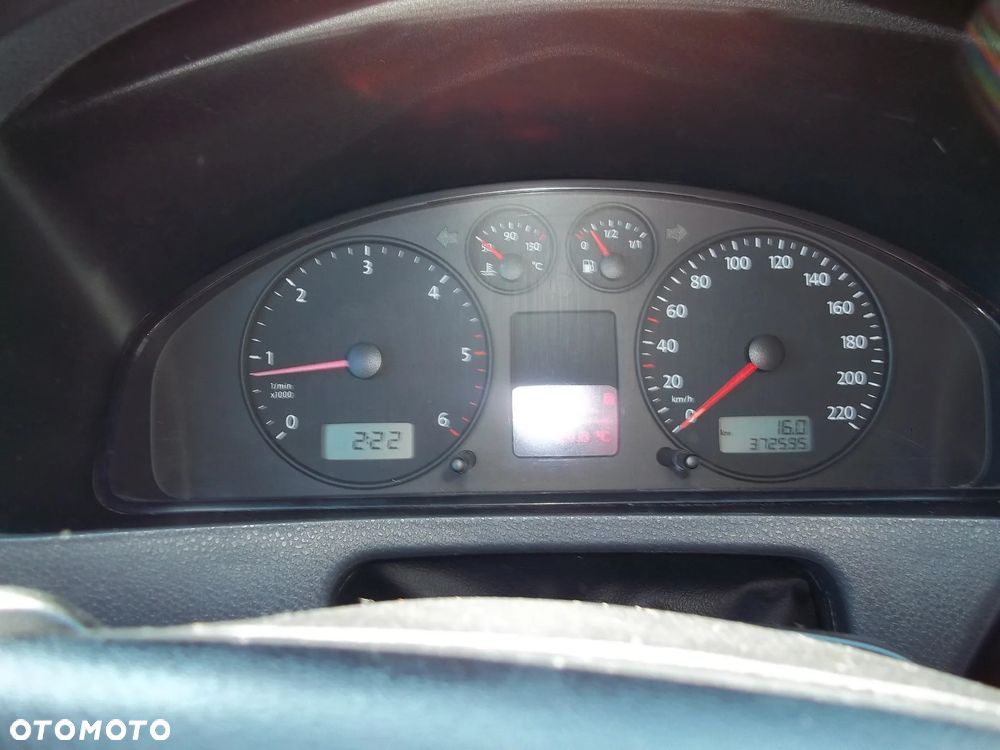 Volkswagen Caravelle L1 - 10