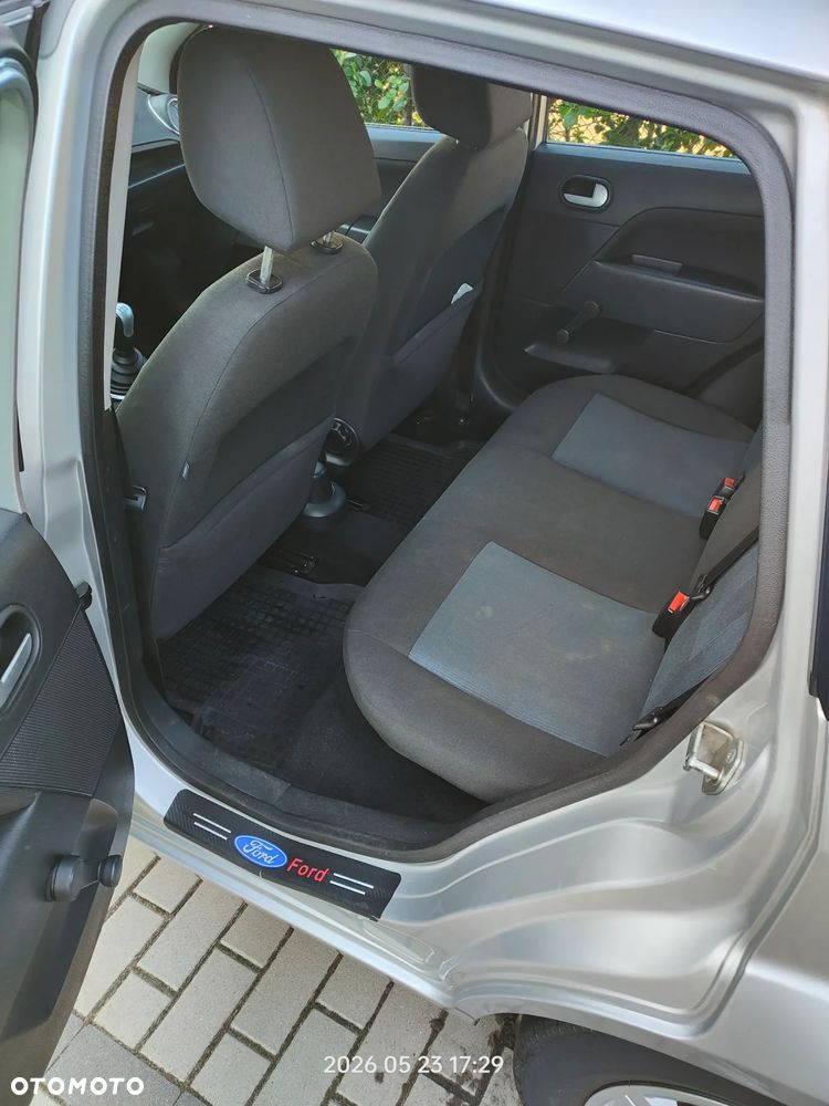 Ford Fiesta 1.3 - 8