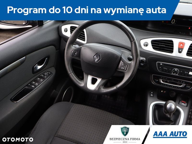 Renault Scenic - 8