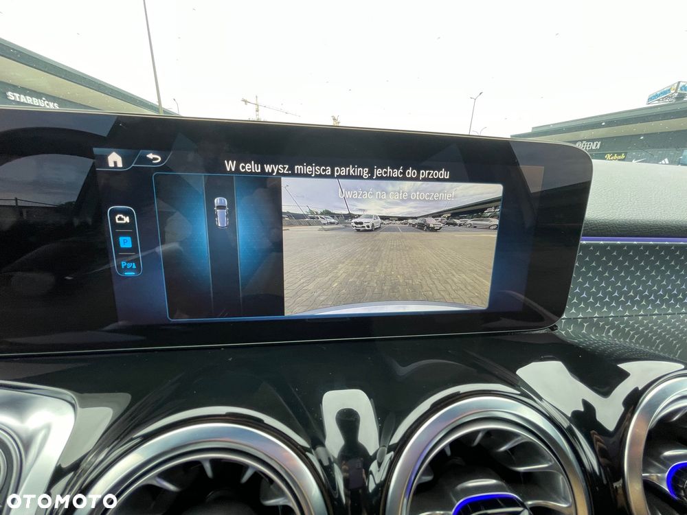 Mercedes-Benz GLB 200 d AMG Line 8G-DCT - 25