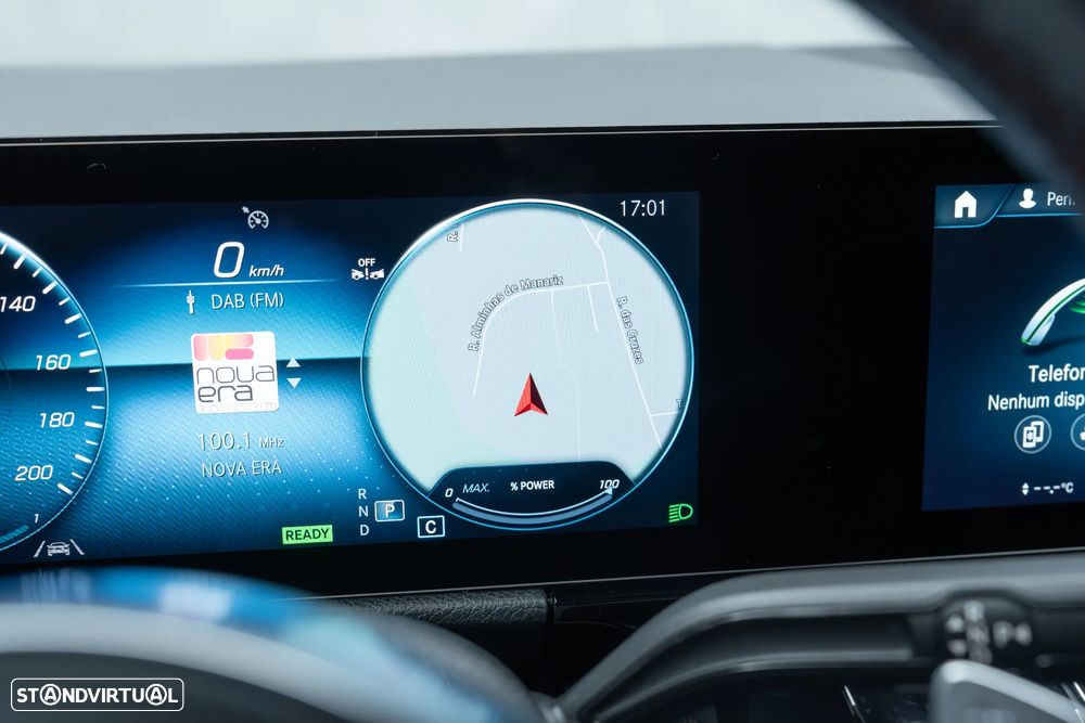 Mercedes-Benz EQA 300 4Matic - 28