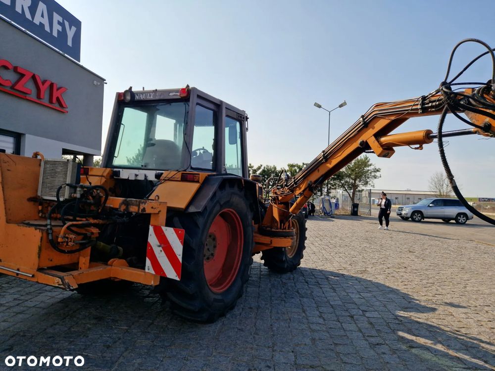 Renault 106-54 z kosiarką boczną - 11