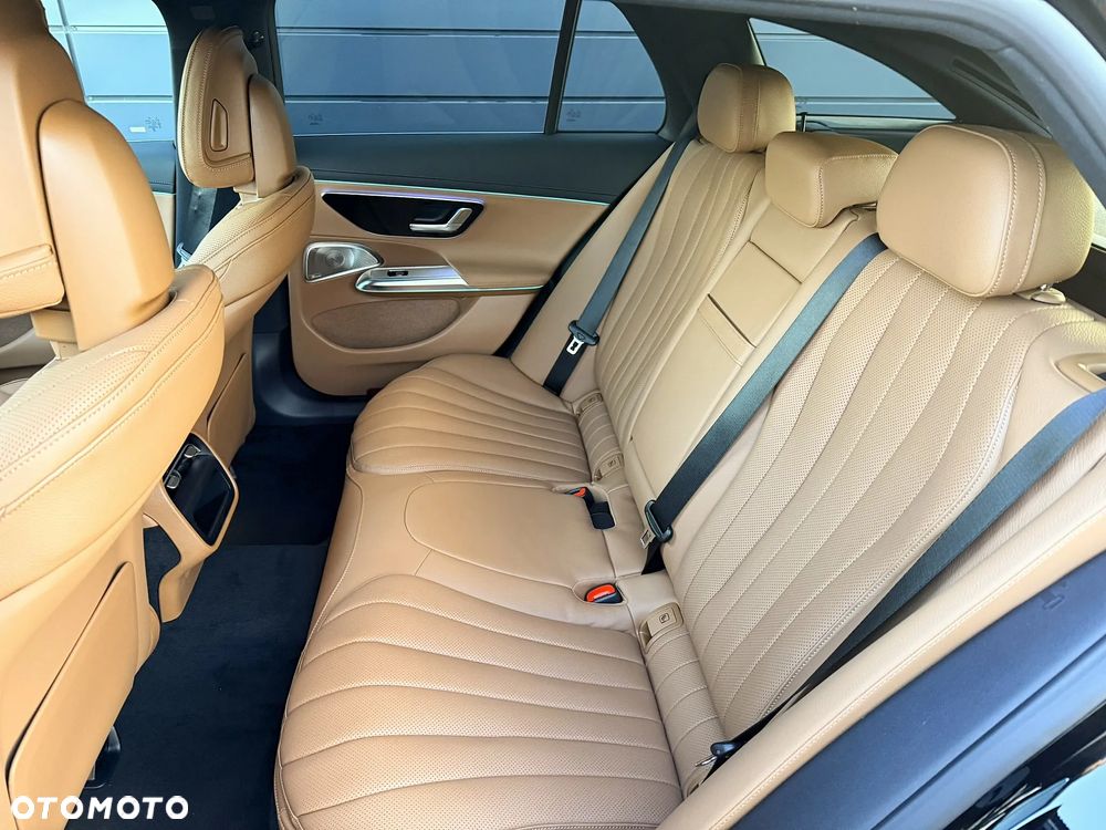 Mercedes-Benz Klasa E - 24