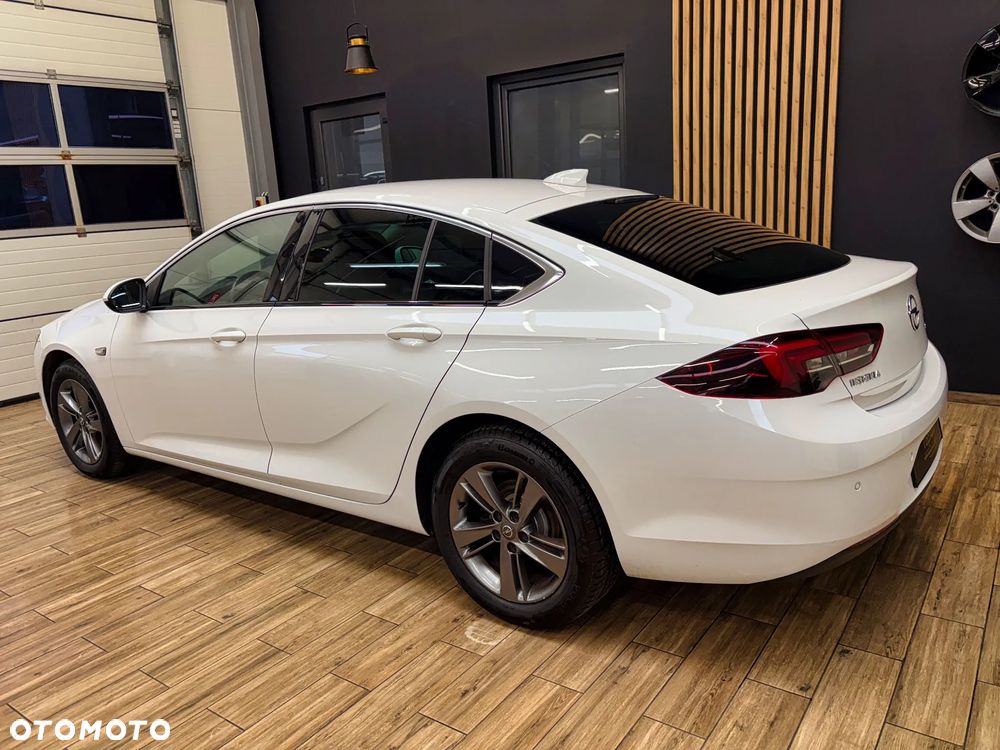Opel Insignia 1.6 CDTI Innovation S&S - 10