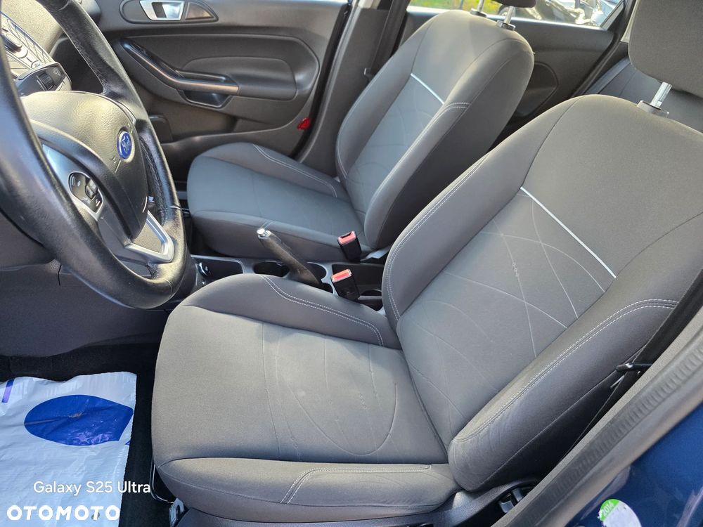 Ford Fiesta - 30