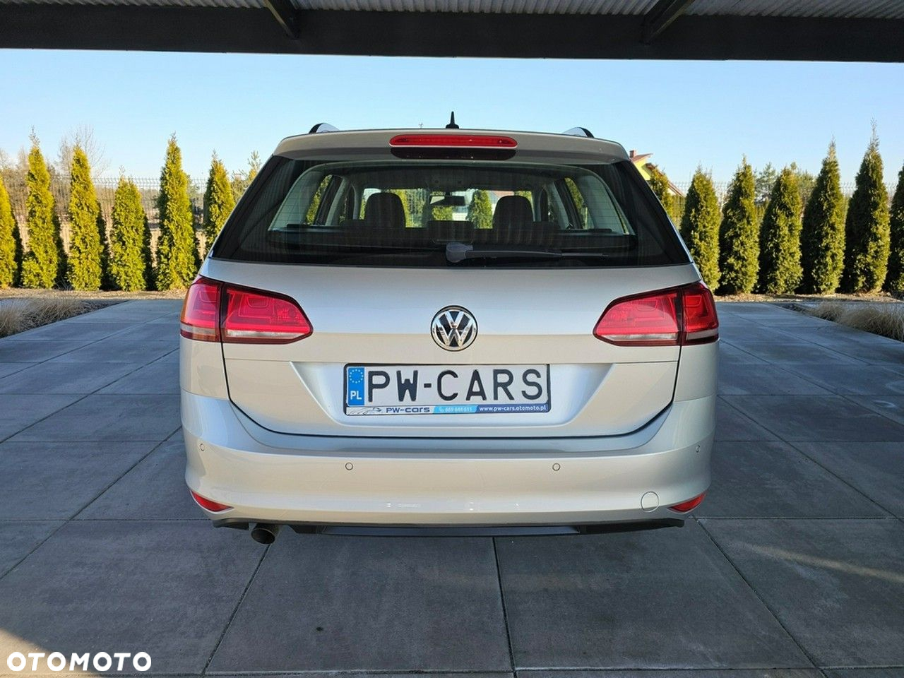 Volkswagen Golf - 8