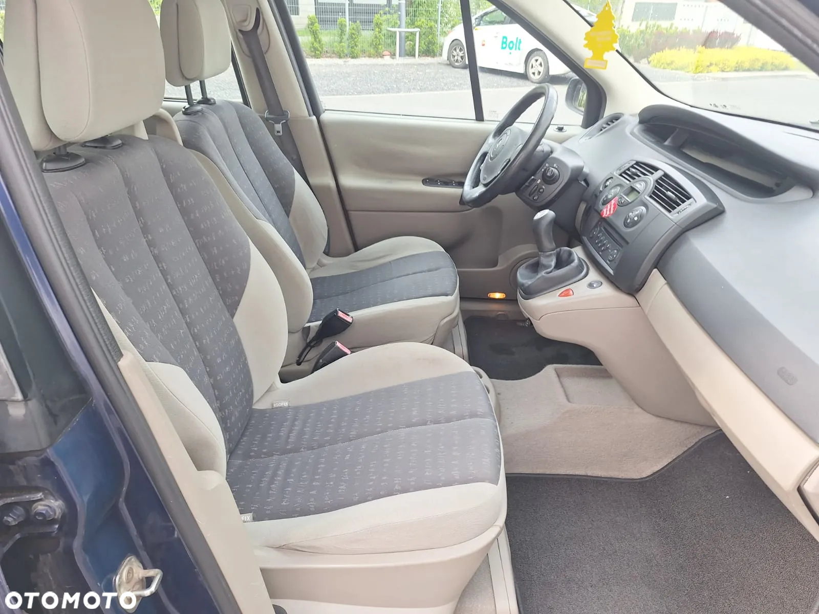 Renault Scenic 1.6 16V 110 Dynamique - 19