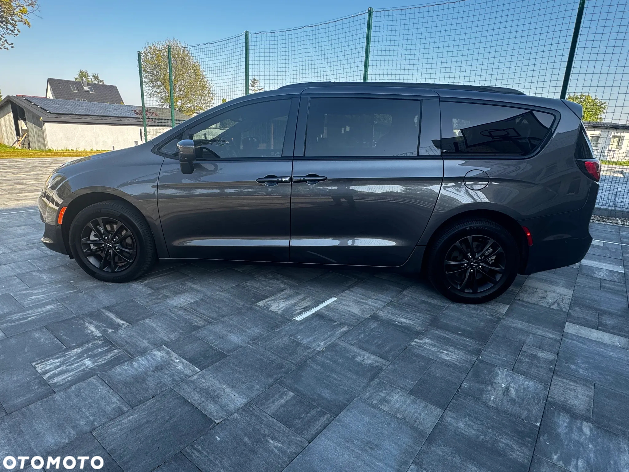 Chrysler Pacifica - 7