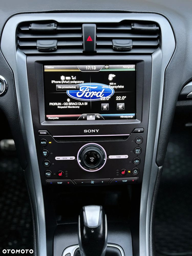 Ford Fusion 2.0 EcoBoost Titanium - 22