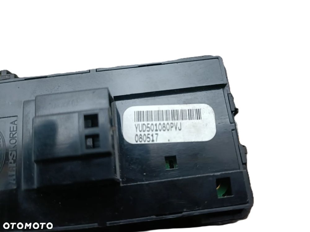 LAND RANGE ROVER III L320 05-13 r. panel szyb radia tył YUD501080PVJ * - 5