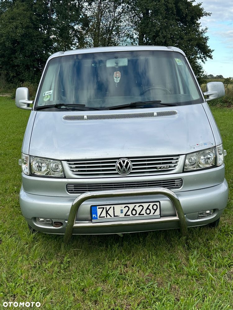 Volkswagen Multivan - 34