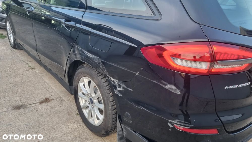 Ford Mondeo 2.0 Hybrid Trend - 4