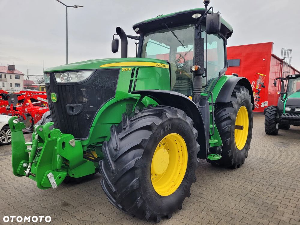 John Deere 7210R - 1