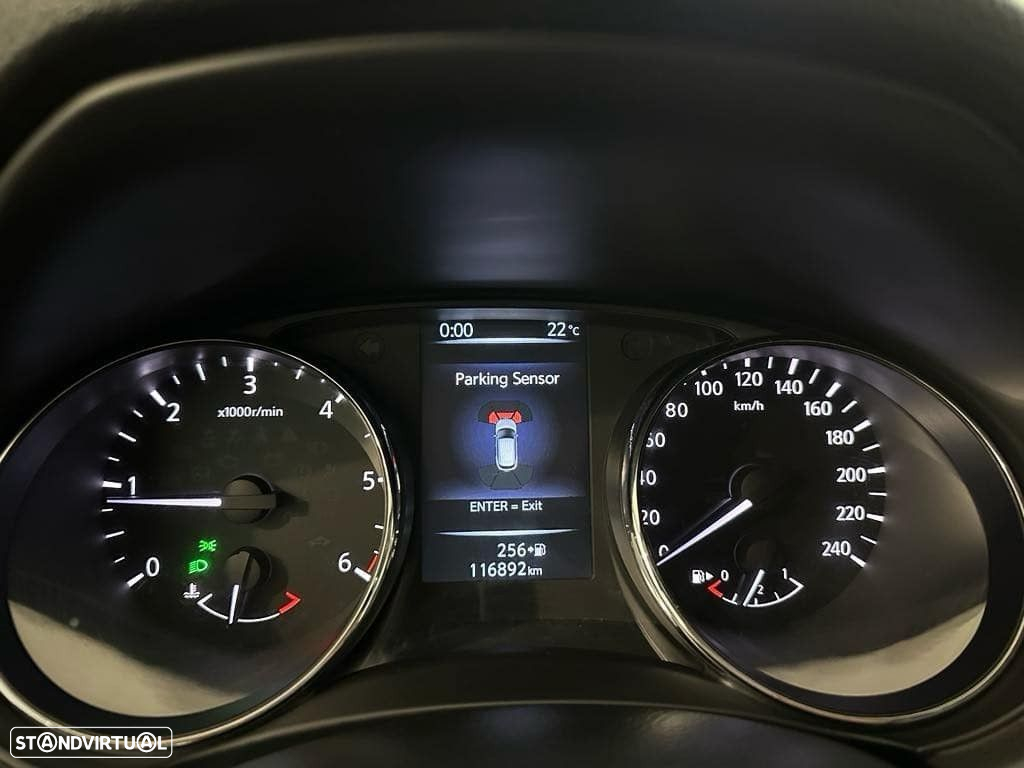 Nissan Qashqai 1.5 dCi N-Connecta - 12