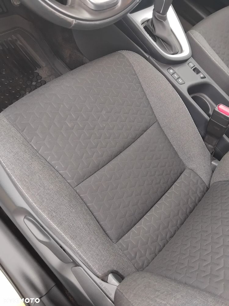 Toyota Yaris Cross Hybrid 1.5 Comfort - 21