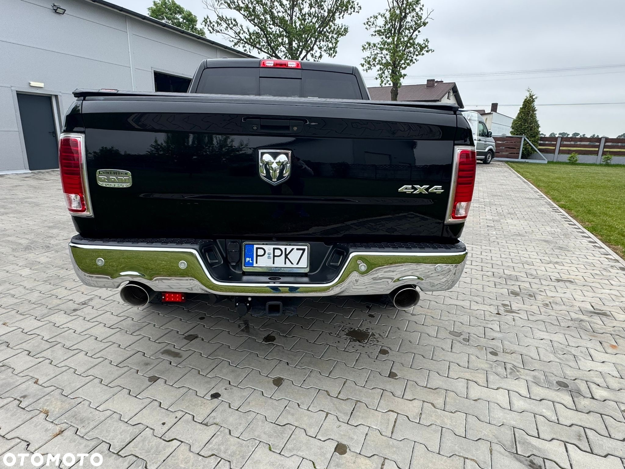 Dodge RAM 1500 5.7 4x4 - 6