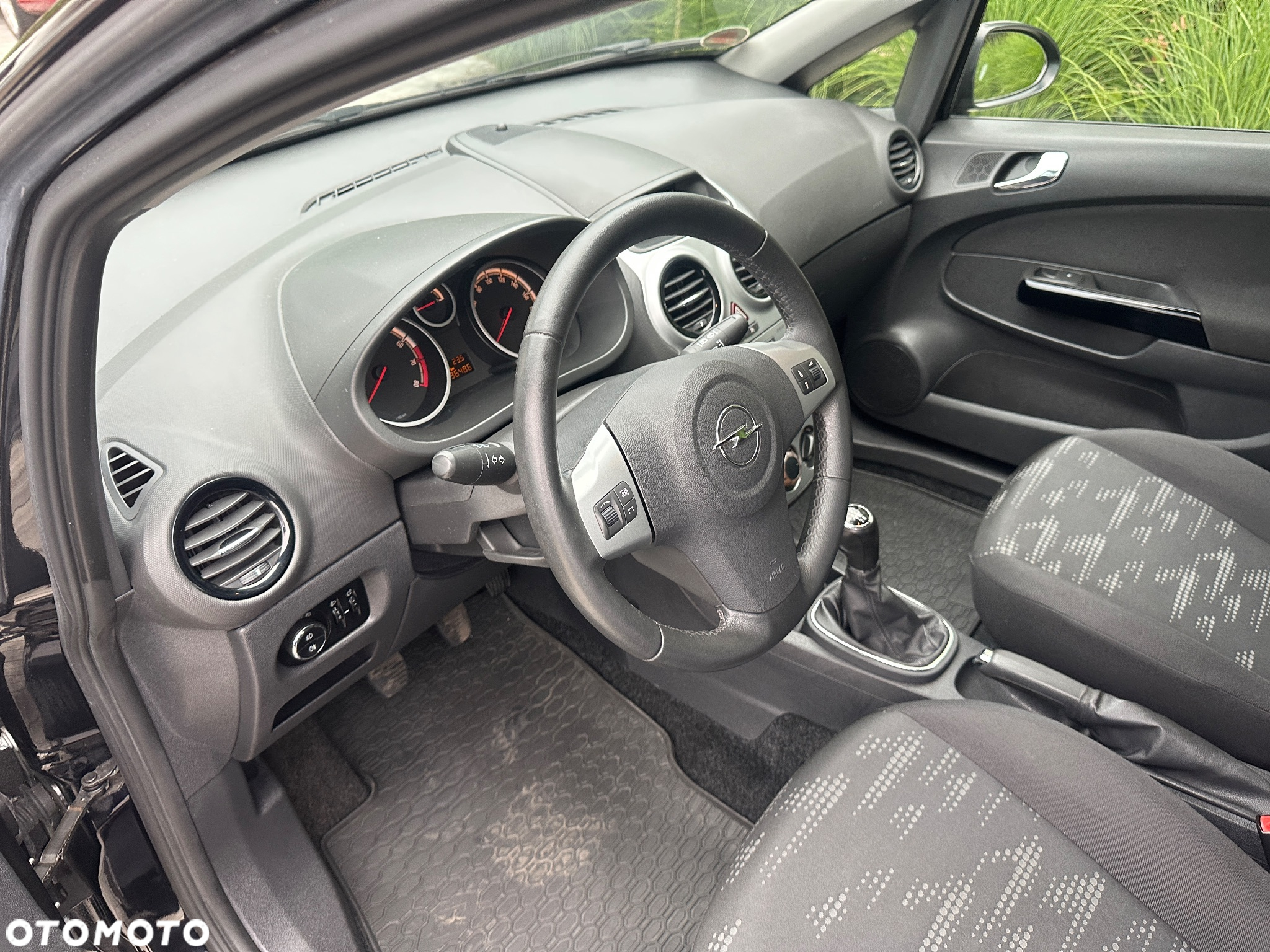 Opel Corsa 1.4 16V Graphite - 8