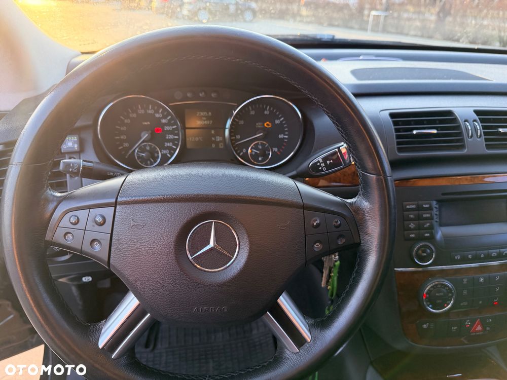 Mercedes-Benz Klasa R 500 4-Matic - 11