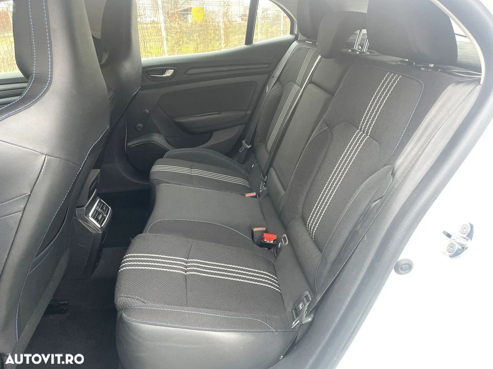 Renault Megane BLUE dCi 115 GT LINE - 18