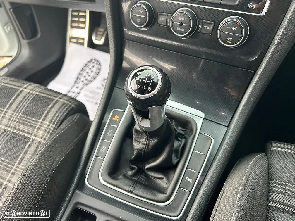VW Golf 2.0 TDI GTD - 21