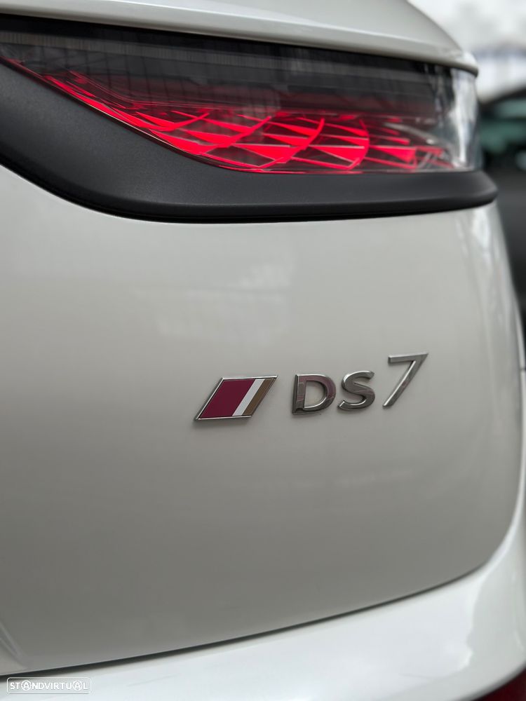 DS DS7 Crossback E-Tense Performance Line EAT8 - 13