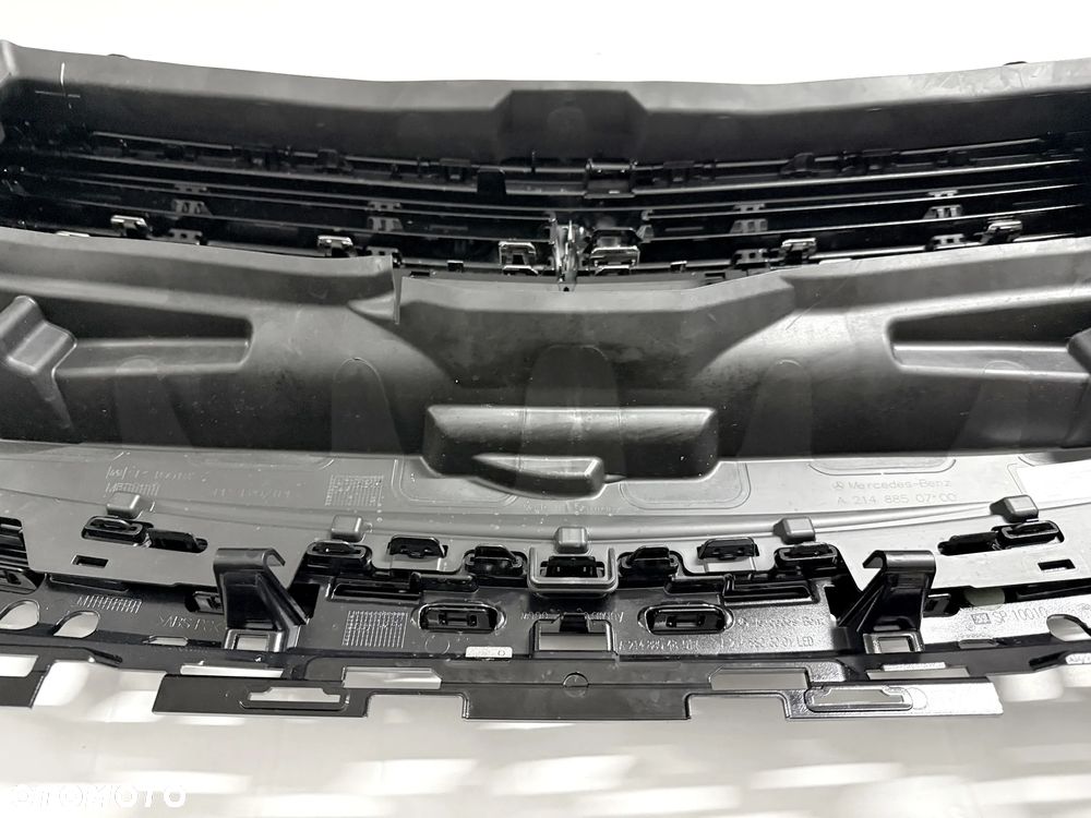 ATRAPA GRILL Mercedes E-klasa W214, LED-Neon Black - pod KAM - 17