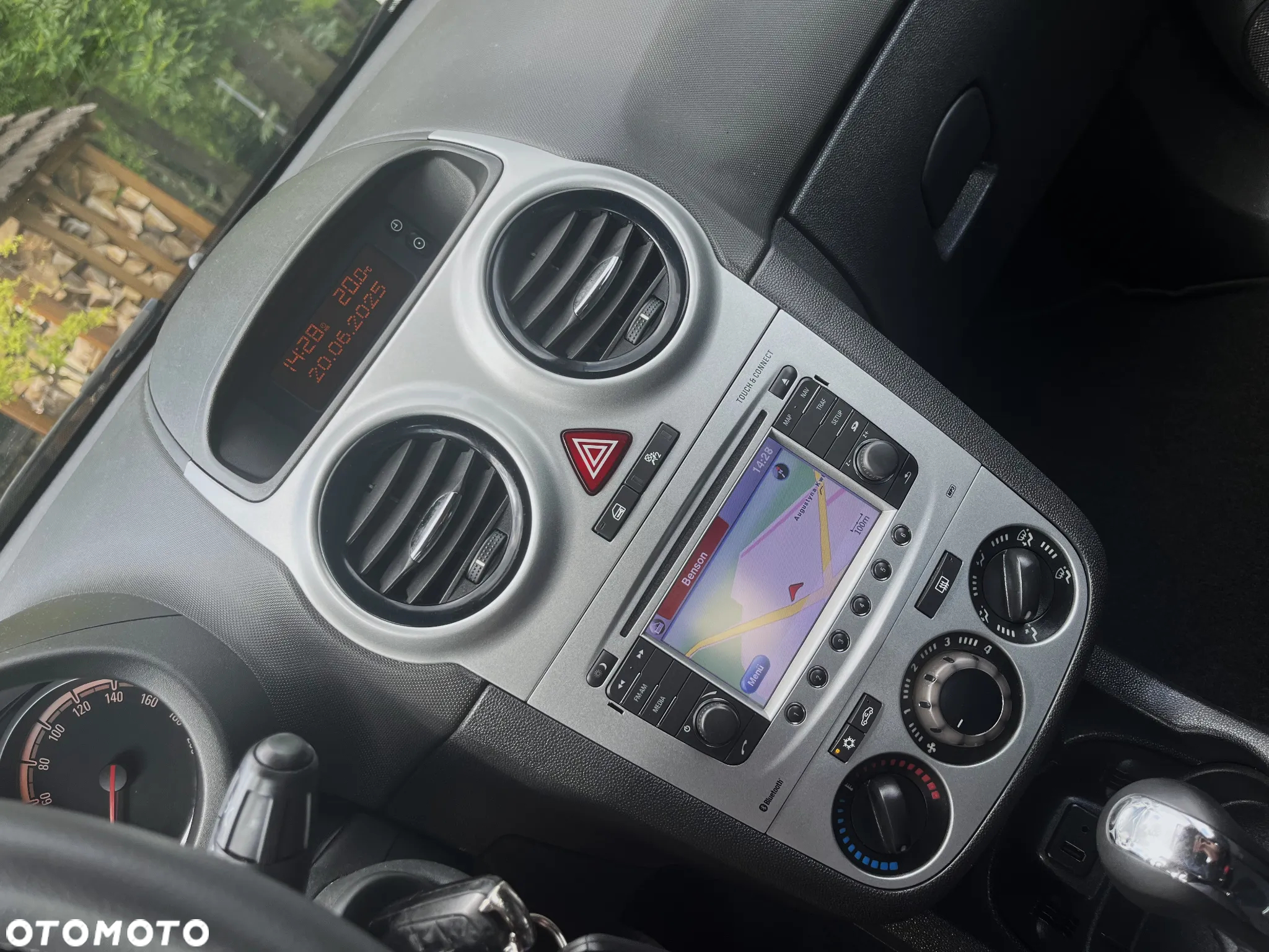 Opel Corsa 1.4 16V Automatik Navi - 21