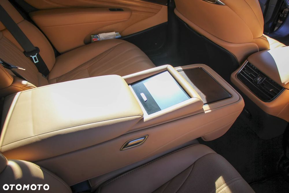 Lexus LS 500h Prestige AWD - 10