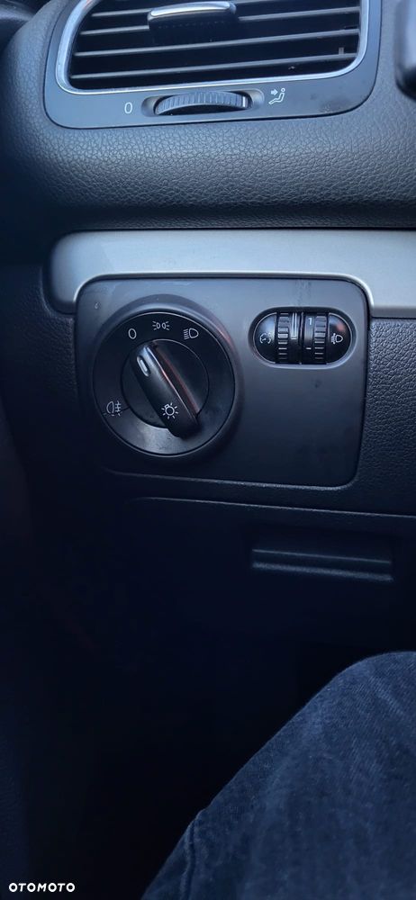 Volkswagen Golf - 11