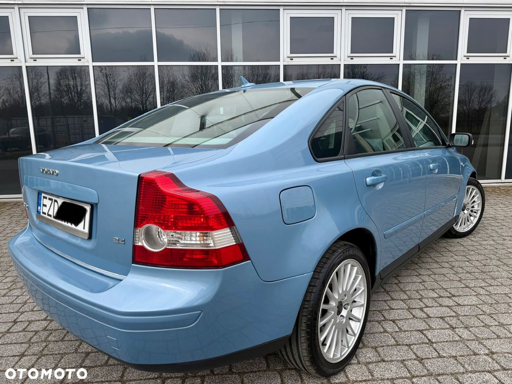 Volvo S40 2.4 - 36