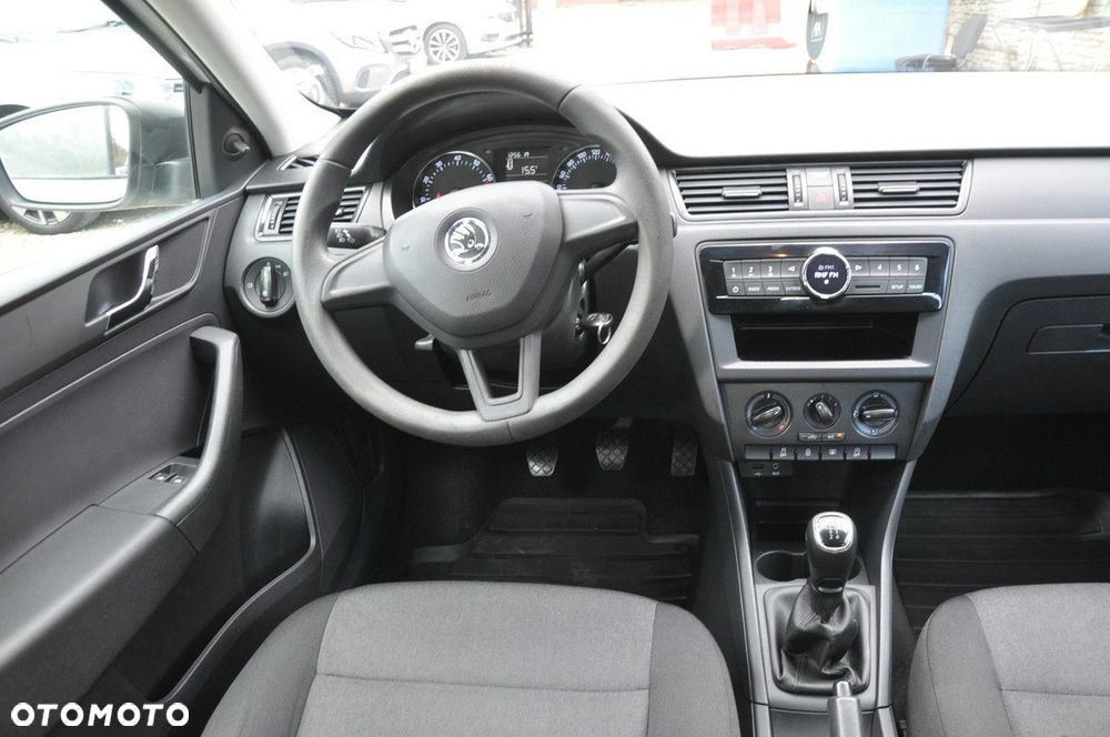 Skoda RAPID 1.2 TSI Drive - 13