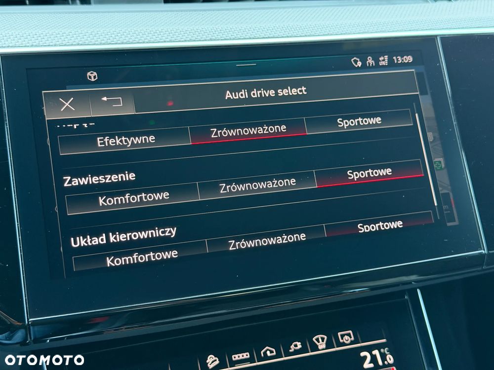 Audi e-tron 55 Quattro S Line - 29