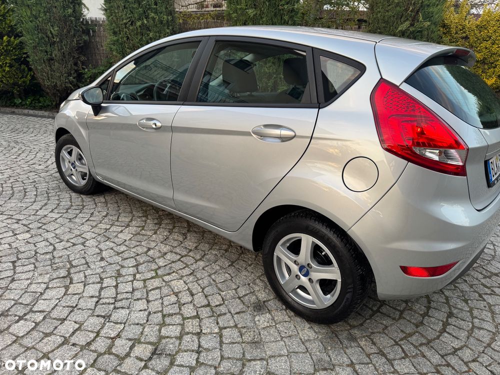 Ford Fiesta 1.25 Champions Edition - 16