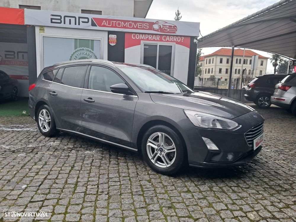 Ford Focus SW 1.5 TDCi EcoBlue Vignale - 2