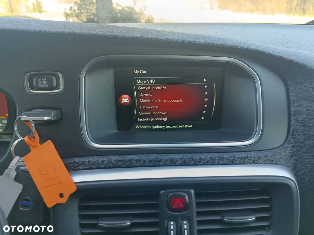 Volvo V40 D3 - 13