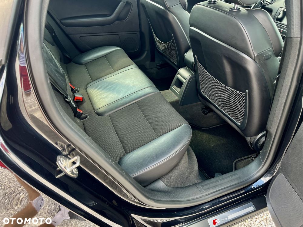 Audi A3 Sportback 2.0 TFSI S tronic S line Sportpaket - 14