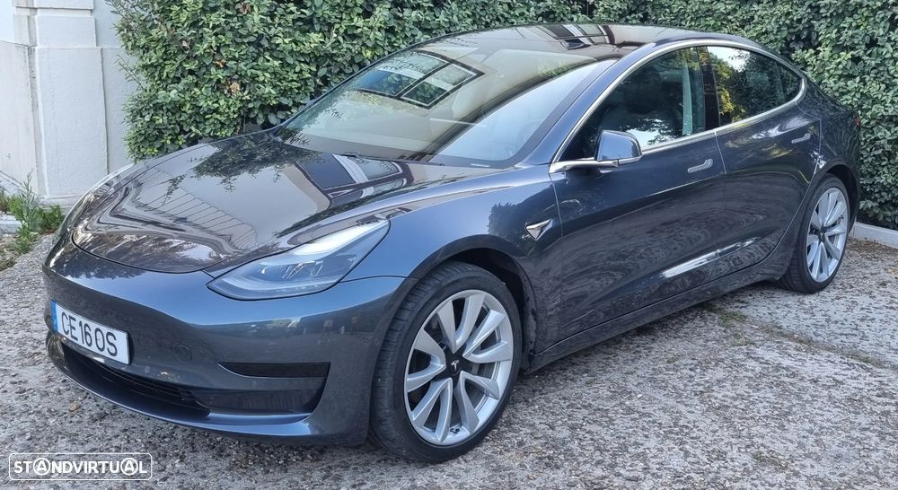Tesla Model 3 Standard Range Plus RWD - 2