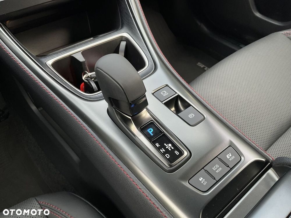 Lexus LBX 1.5 Hybrid Emotion - 24