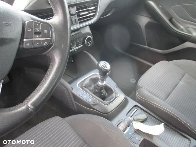 Ford Focus - 12