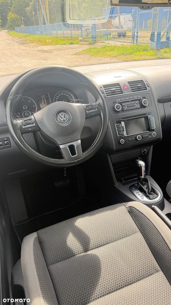 Volkswagen Touran 2.0 TDI DPF Comfortline DSG - 10