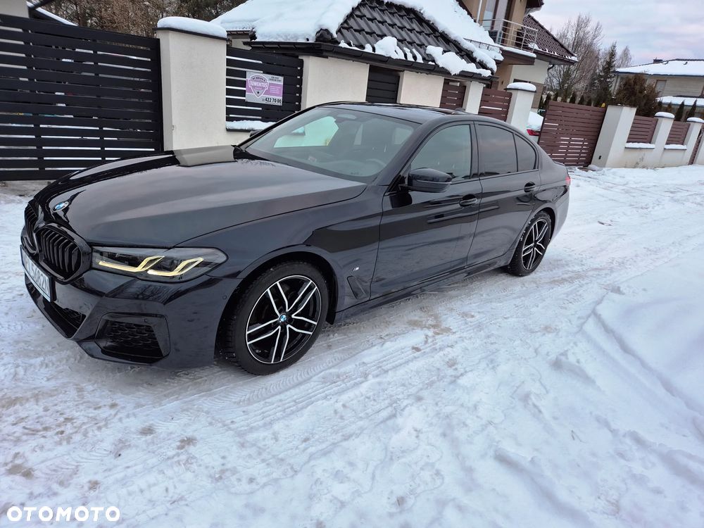 BMW Seria 5 520d M Sport - 4