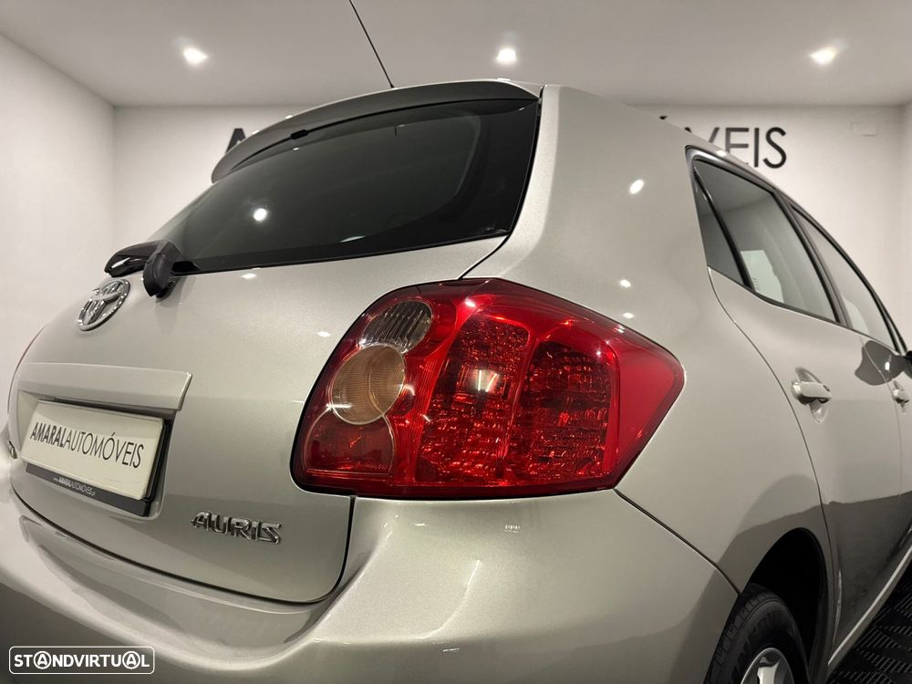 Toyota Auris 1.4 D-4D Sol - 20