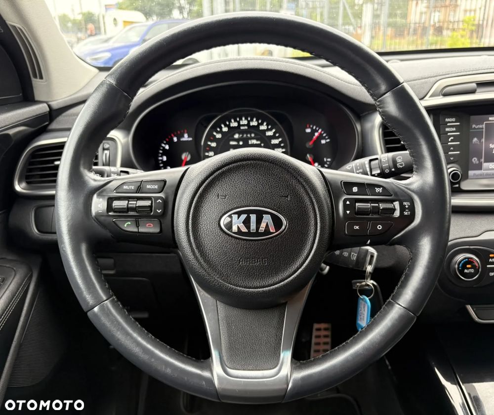 Kia Sorento 2.0 CRDI L - 12