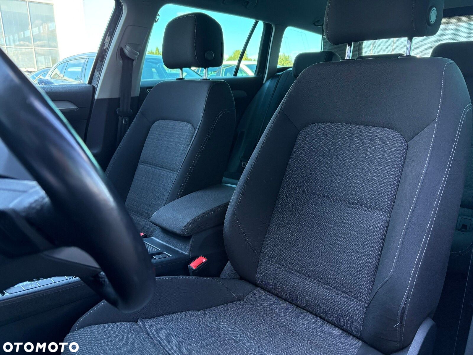 Volkswagen Passat 2.0 TDI Business DSG - 12