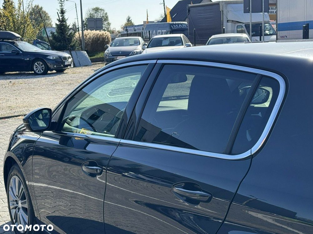 Peugeot 308 1.2 PureTech Business Line S&S - 13