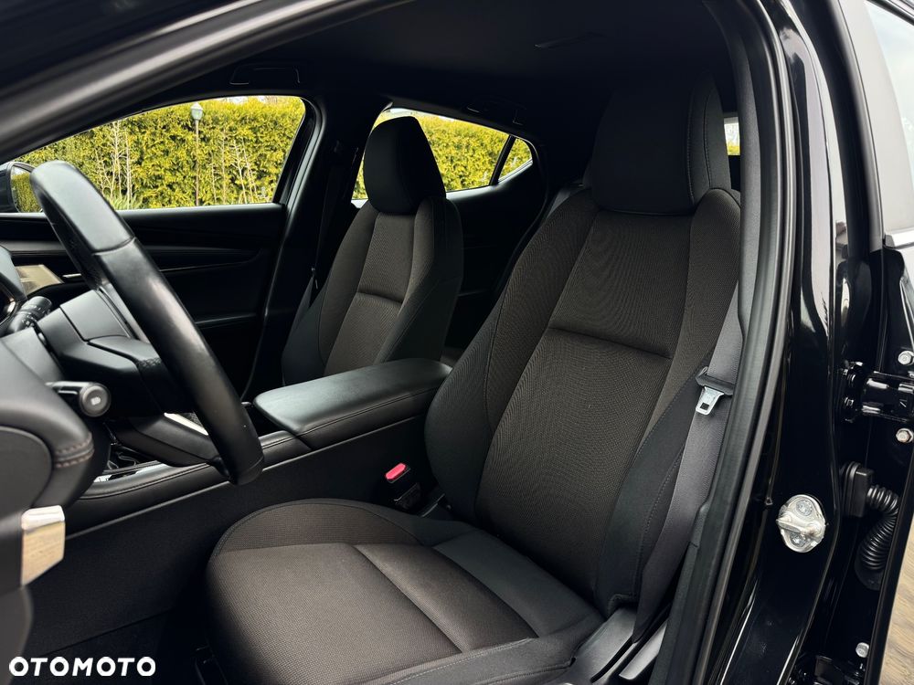 Mazda 3 2.0 mHEV Hikari - 18