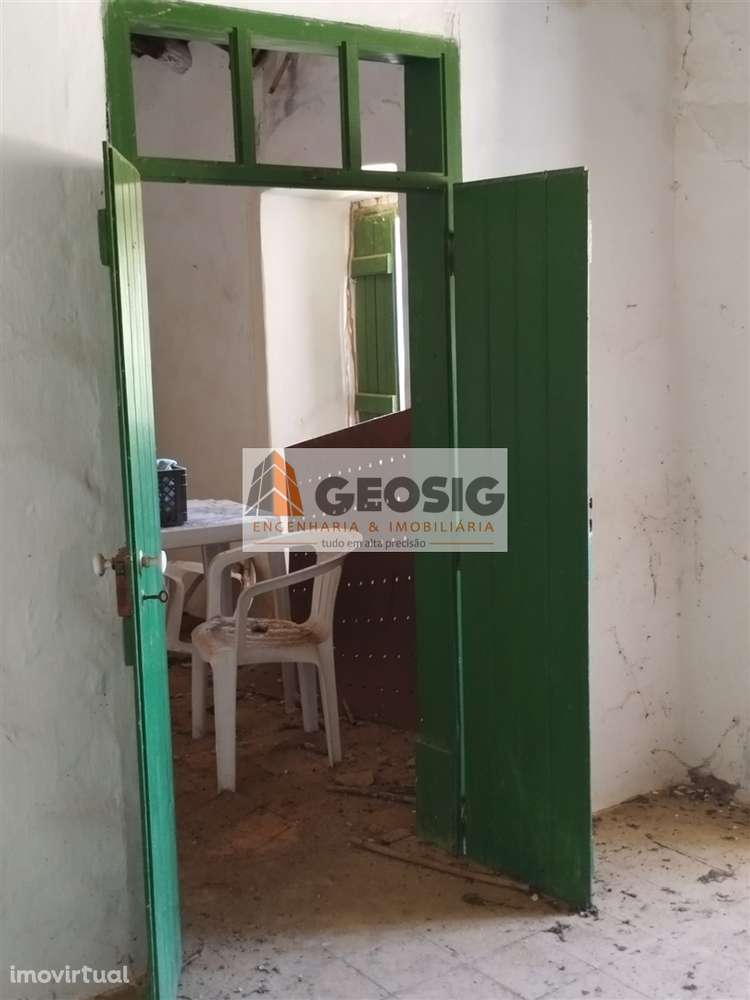 Moradia para Restaurar T2 Venda em Ameixial,Loulé - Grande imagem: 5/19