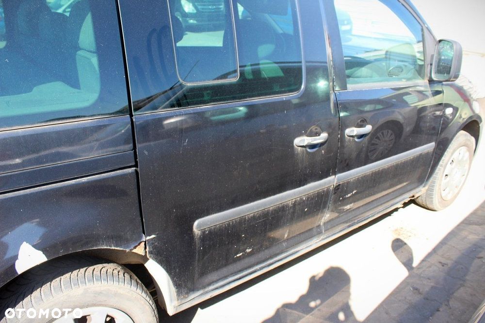 VW Caddy 2K 2005 1.9TDI BJB Kombivan (MASKA, ZDERZAK, LAMPA, BŁOTNIK, DRZWI, SZYBA, FOTEL) - 8