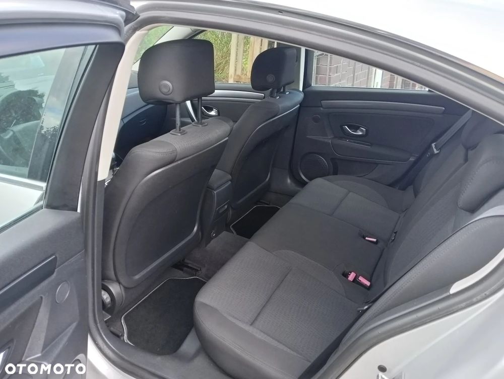 Renault Laguna 2.0 16V 140 Emotion - 6